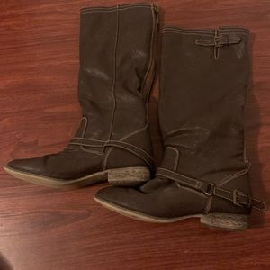 Brown leather zip back boots